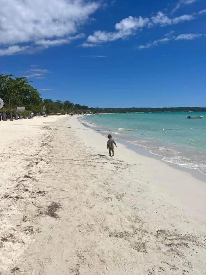 Sea Beach Escape & Vacation Rental Negril Exterior photo